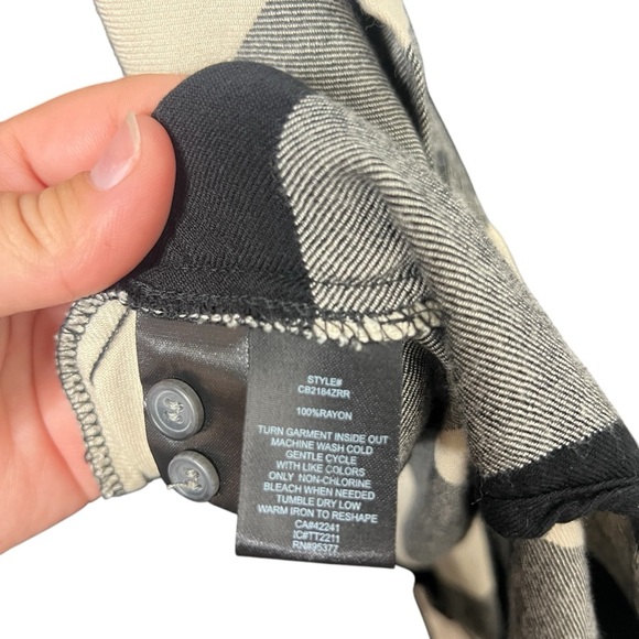 Sanctuary Black & Cream Plaid Long Sleeve Button Down Shirt Women’s Size Medium - Picture 9 of 16